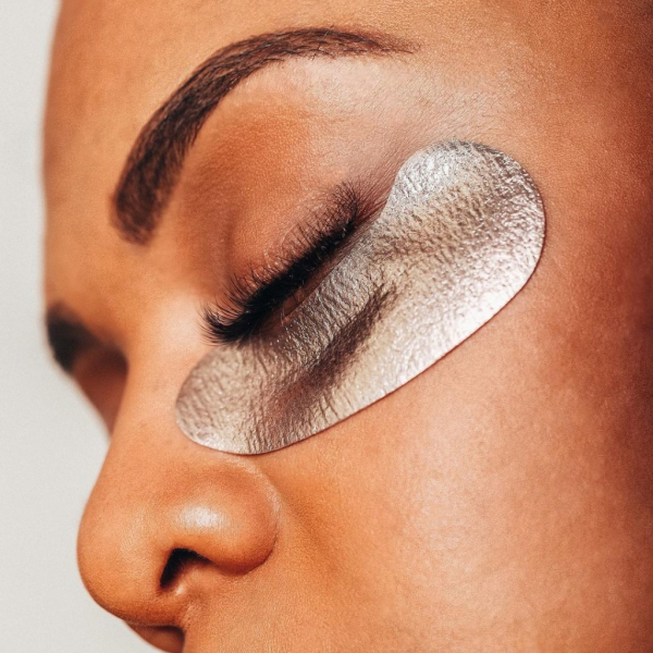 Тренд наращивания ресниц: &laquo;мокрый&raquo; эффект (уже хотим попробовать)