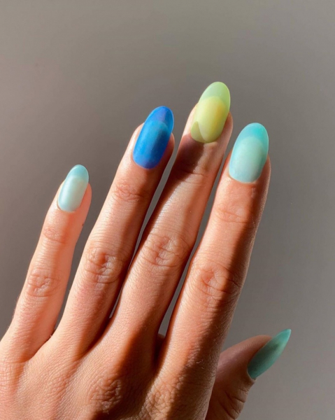 Тренд себя не изжил: все нюансы наращивания ногтей