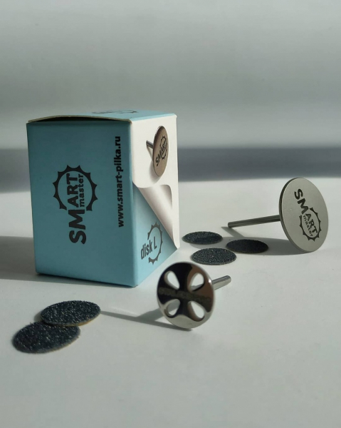 Готовим ноги к лету: рассказываем про SMART-педикюр