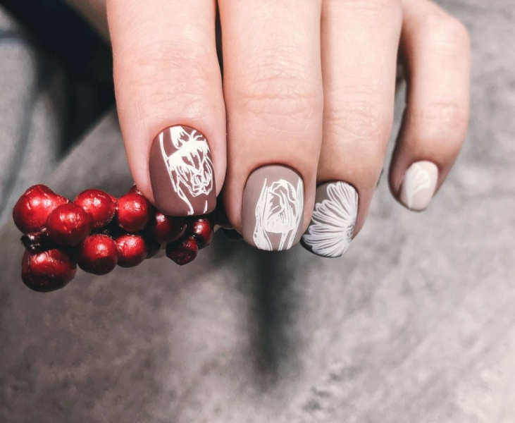 10 актуальных оттенков и 8 вариантов дизайна ногтей: весенние тренды маникюра