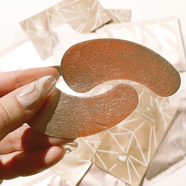 Тренд наращивания ресниц: &laquo;мокрый&raquo; эффект (уже хотим попробовать)