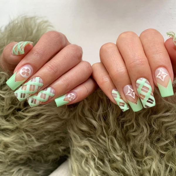 Тренд себя не изжил: все нюансы наращивания ногтей