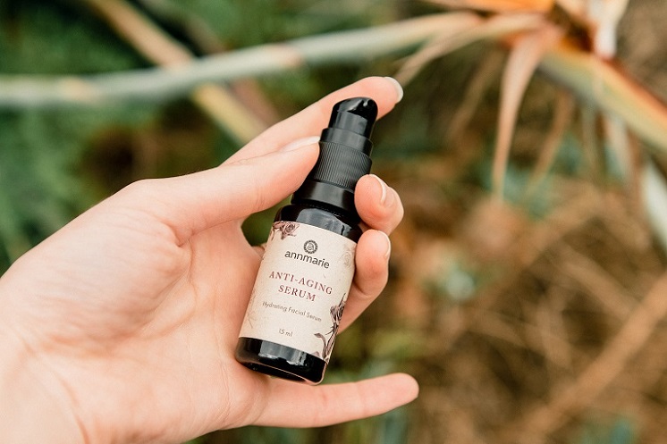 Как правильно ухаживать за кожей лица летом