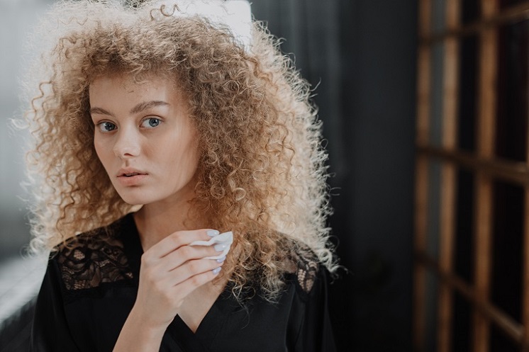 Как правильно ухаживать за кожей лица летом