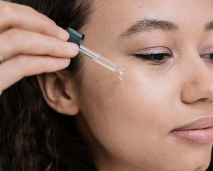 Как применять гиалуроновую кислоту для зрелой кожи