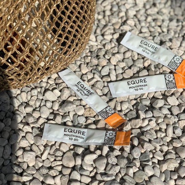 Как уместить косметичку в ручную кладь? Легко!