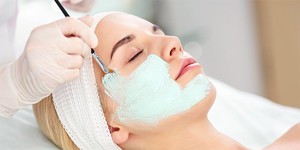 Особенности атравматической чистки лица