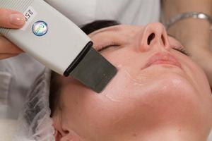 Применение ультразвукового фонофореза лица в косметологии