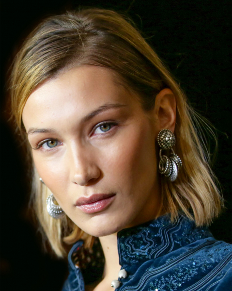 Как звездные брюнетки выглядят блондинками: фото Эмили Ратаковски и других