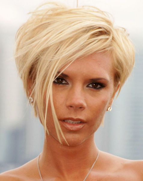 Как звездные брюнетки выглядят блондинками: фото Эмили Ратаковски и других