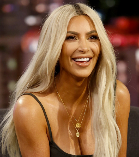 Как звездные брюнетки выглядят блондинками: фото Эмили Ратаковски и других