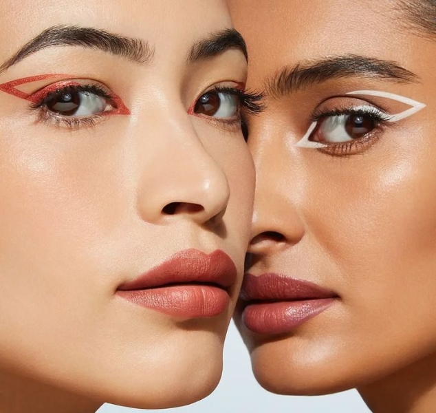 10 новогодних макияжей, которые легко повторить дома