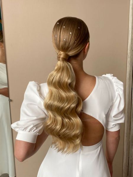 Идеи причесок на Новый год: просто и стильно