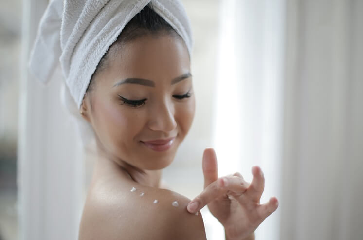 Как бороться с прыщами на спине народными средствами